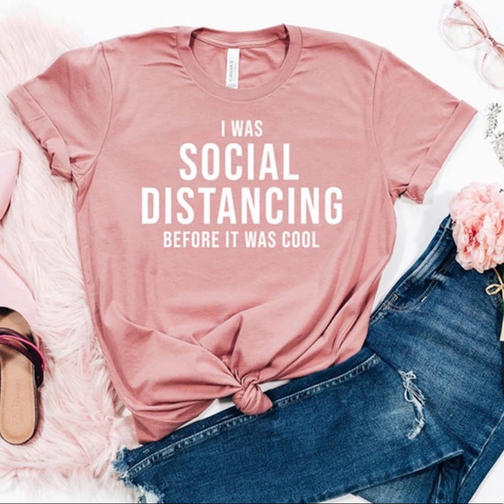 Chic girly social distancing T-shirt 🎀